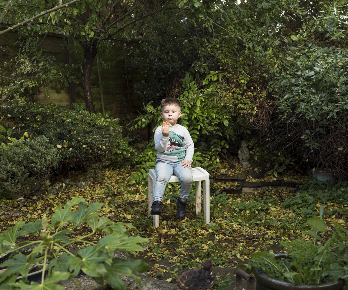 Simon Peter Green is a photographer with an interest in social documentary, visual sociology and non-photojournalism. His aim is to uncover stories about ordinary people in ordinary places. #thelightbox