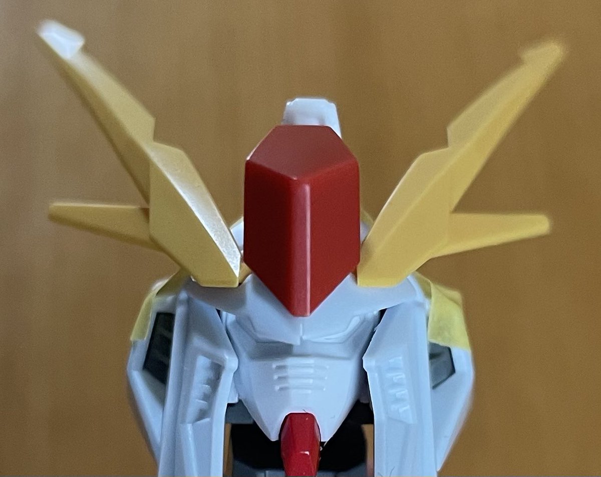 ゆっくりやゲーム実況のグウダラオチャンネル ガンプラ ガンプラ好きと繋がりたい ガンプラ初心者 ガンプラ改造 三ガンダム ガンプラ制作途中のクスィーの頭を ユニコーンの頭モヒカンをのっけてみたらよりガンダムらしくなった これは大変だが徐々に