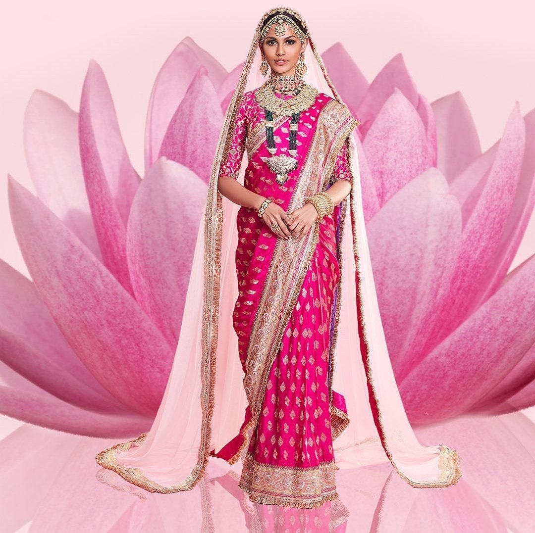 tanaashofficial's tweet photo. I vote for Liva Miss Diva Universe 2020 @AdlineCastelino for Best National Costume Round at 69th Miss Universe. And My Vote Is For India.
#Adline4Universe #MissDivaOrg #MissUniverse #MissUniverse2020 #MissUniverseIndia https://t.co/zH7KTew38E