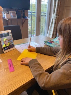 HeathfieldPrep's tweet photo. Our students are so helpful and lovely. Here are some pictures of two who had a virtual Brownie meeting together and practised writing out their Brownie promise. #betruetomyself #browniepromise #servethequeen #community #heathfieldschool https://t.co/Wcvs1HlhB5