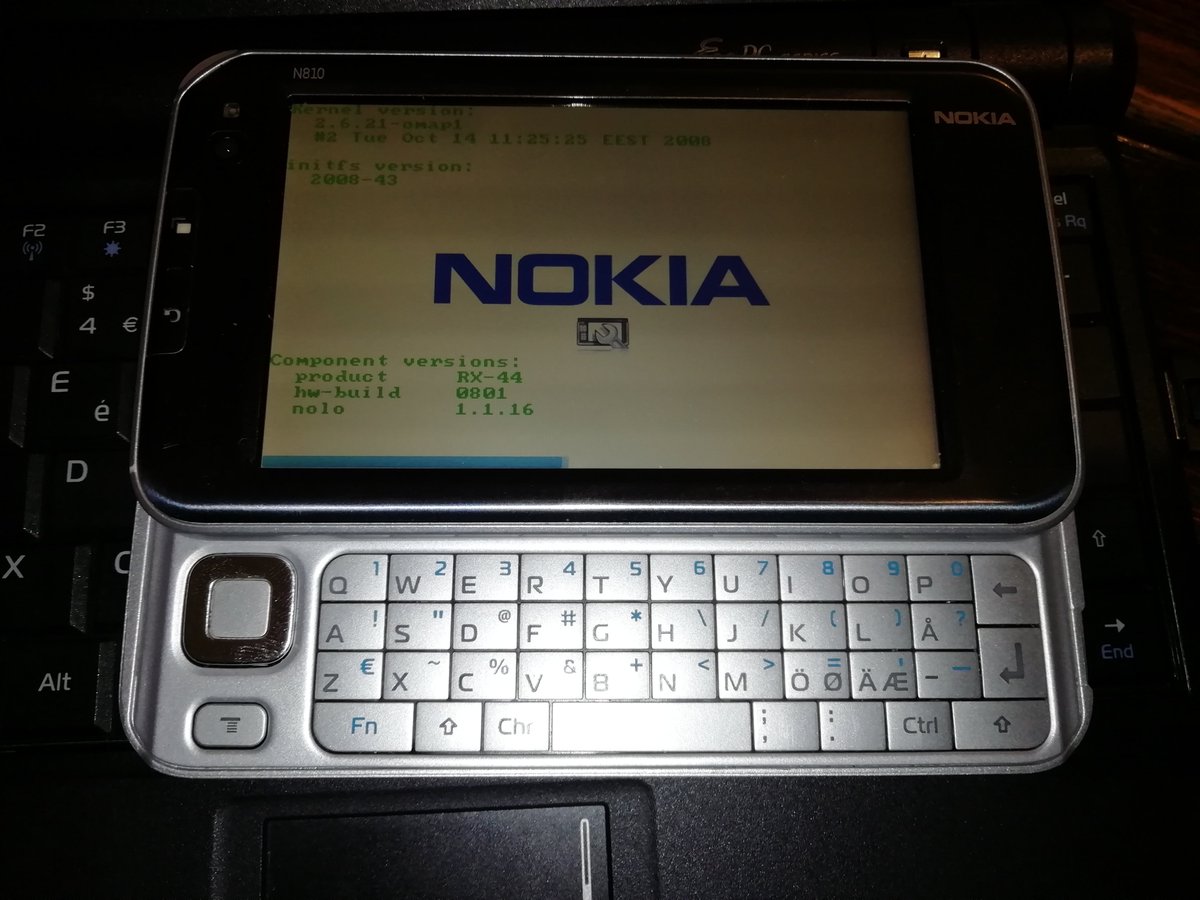 netinetics's tweet photo. I wonder if any current or ex- @nokia @HMDGlobal engineers could help here. My beautiful #Nokia #N810 computer shuts down immediately before booting. Reflashing doesn't help. Holding down random key-combo sometimes gets past this. R&D mode gets past it but then can't charge batt. https://t.co/uoKf7zUyfC