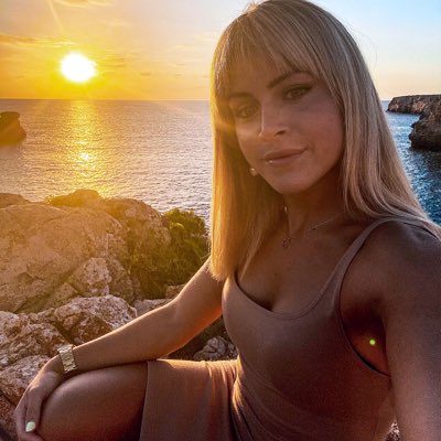 gracesanchz's tweet photo. #NuevaFotoDePerfil https://t.co/d4dUIu6axA