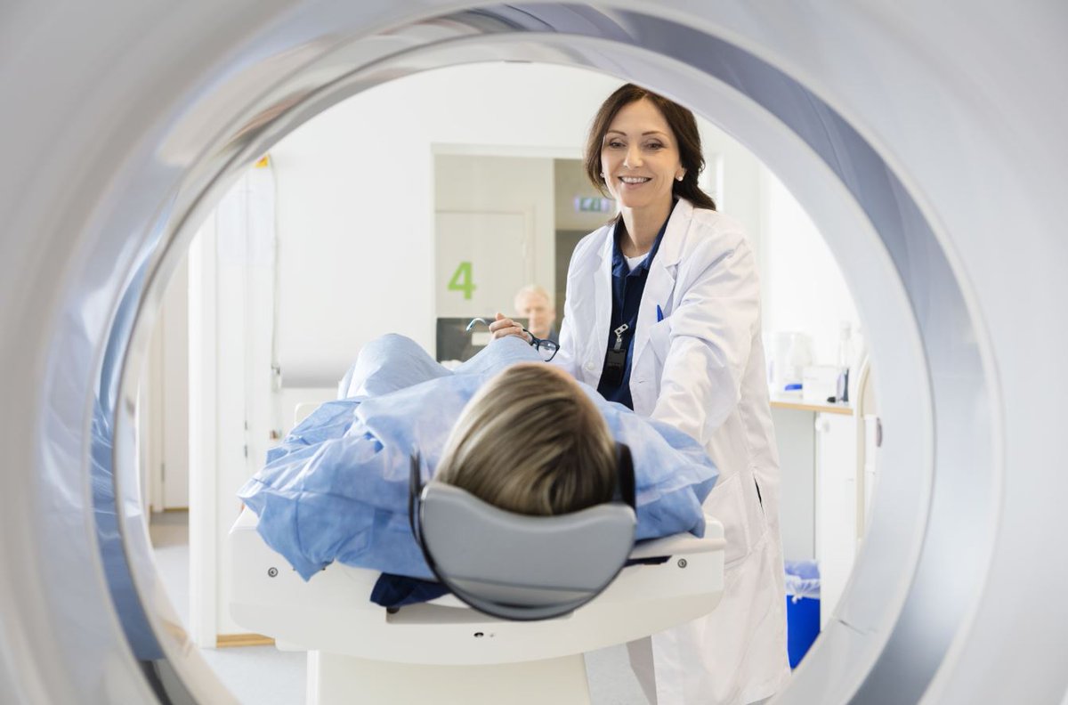 SERAM_RX's tweet photo. 📄[NOTA DE PRENSA] La #SERAM apoya las reivindicaciones de una gestión única e integral de los Servicios de #Radiología en la #ComunidadValenciana

Reclamaciones que han sido lideradas por @SRadiologiaCV y apoyadas por 23 jefes de servicio

👉https://t.co/4uJZddYF6C @GVAsanitat https://t.co/78Skqcfbe5