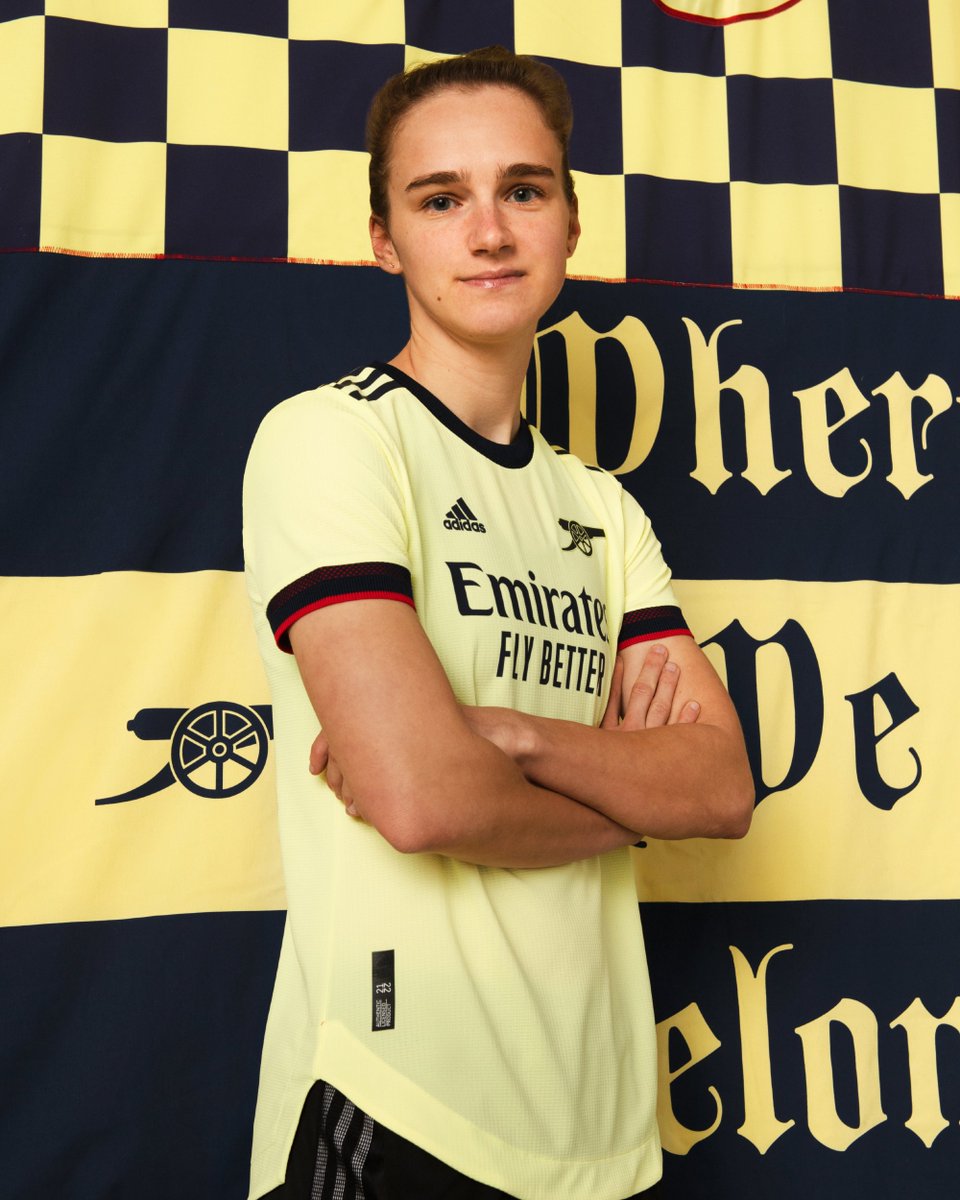 goal's tweet photo. Arsenal's new away kit, inspired by their 1971 double-winning team 🏆🏆

Like it? 🟡 https://t.co/Pdksh2ZMCb