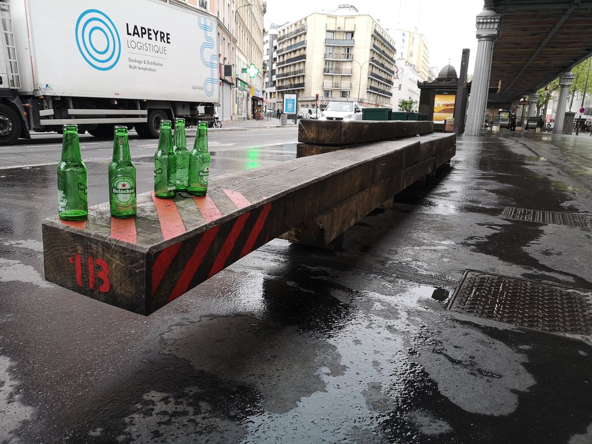 FuturExParisien's tweet image. #saccageparis sur la #promenadeurbaine, et sa désolation quotidienne.
Lieu glauque, &quot;rénové&quot; avec 11m€ de notre argent.

Le projet d&apos;origine était intéressant, la réalisation est une supercherie. 
#paris10 #paris18 #paris19

lien du projet originel en dessous ⤵️