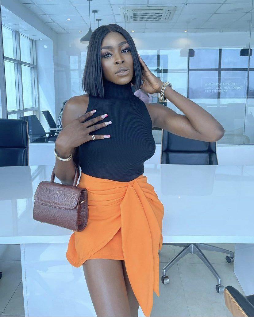 shopUYAIMA's tweet photo. Uyaima babes are the finest. Check it!🥵🔥
A babe &amp; her Idara Mini 🤎
https://t.co/0MStS303aM https://t.co/nFlpGHuGAa