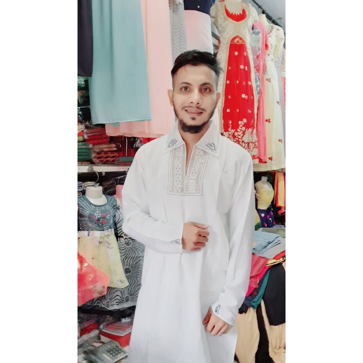JoshimSoukat's tweet photo. -𝐄𝐢𝐝 𝐌𝐮𝐛𝐚𝐫𝐚𝐤 🕌 
-𝐌𝐚𝐲 𝐄𝐢𝐝 𝐛𝐞 𝐚 𝐟𝐞𝐬𝐭𝐢𝐯𝐚𝐥 𝐨𝐟 𝐡𝐞𝐚𝐥𝐭𝐡, 𝐦𝐚𝐲 𝐞𝐯𝐞𝐫𝐲 𝐥𝐢𝐟𝐞 𝐛𝐞 𝐬𝐚𝐟𝐞.
-𝐇𝐚𝐩𝐩𝐲 𝐄𝐢𝐝-𝐮𝐥-𝐅𝐢𝐭𝐫 𝐚𝐧𝐝 𝐄𝐢𝐝 𝐌𝐮𝐛𝐚𝐫𝐚𝐤. 🌸😍 https://t.co/3axggZFKNy