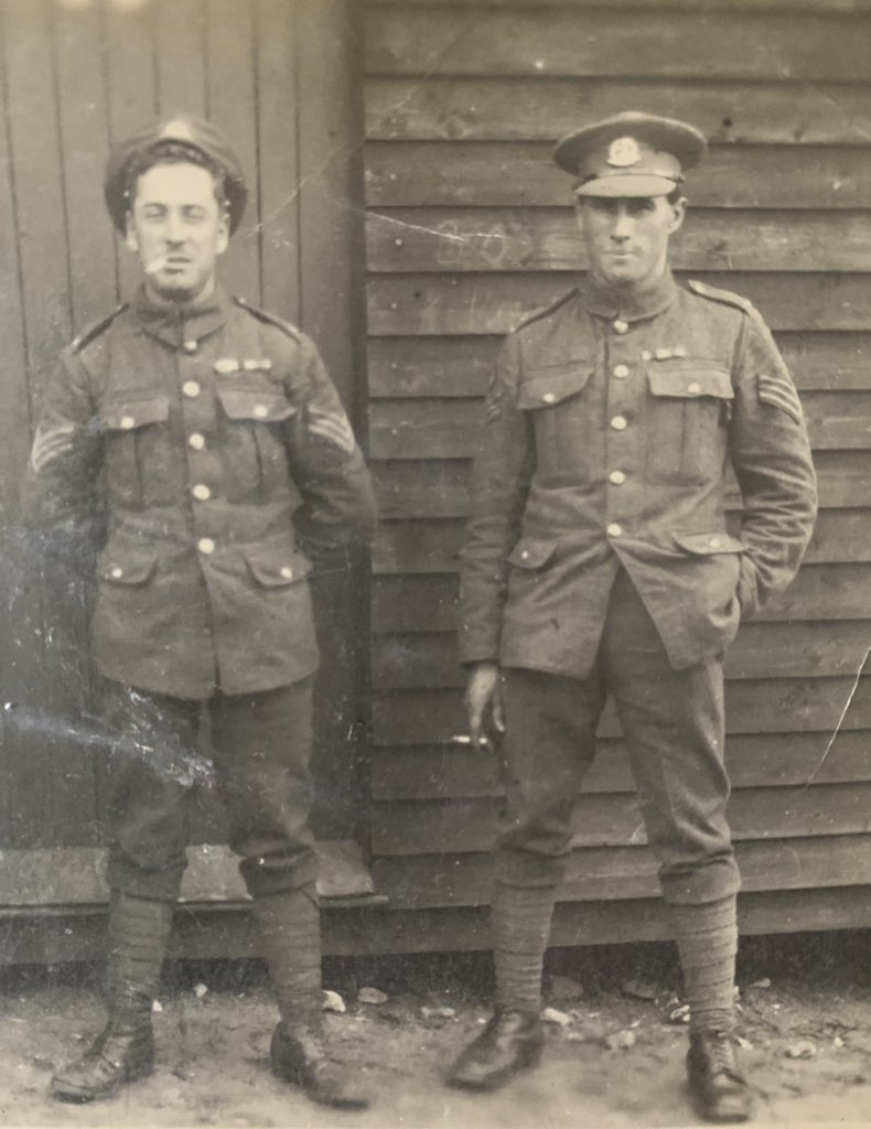 thewhytestuff88's tweet photo. Latest purchase. #ww1 Norfolk Regiment photocard. Cracking relaxed photo and the poses to match. And an impressive array of Gallantry medals. Info to follow….. #ww1 #fww #norfolkregiment #atthefront #westernfront https://t.co/uqnTiOrpYa