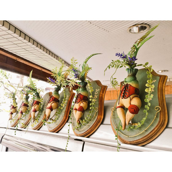 studiotoms's tweet photo. 末吉晴男作品【ドミナ大根】通販開始しました！　　　こちら→ https://t.co/6BVVTW65Ji https://t.co/nFbQ3B1s3X