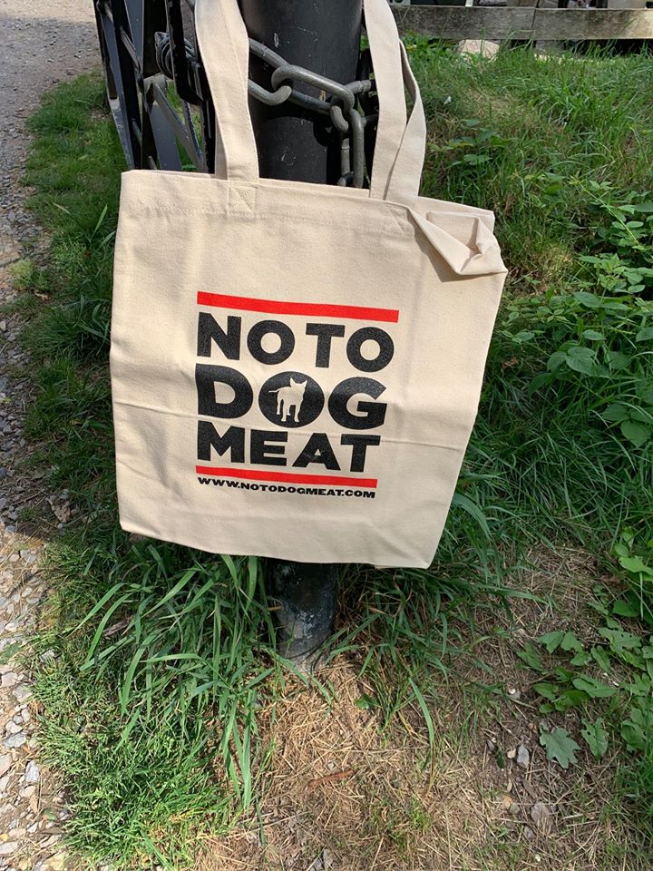 notodogmeat's tweet photo. #NTDM buy a bag - all proceeds from the sale of our Tote Bags goes to help our shelter dogs! https://t.co/j5s9pQWnB9 https://t.co/IJVJSotAJL