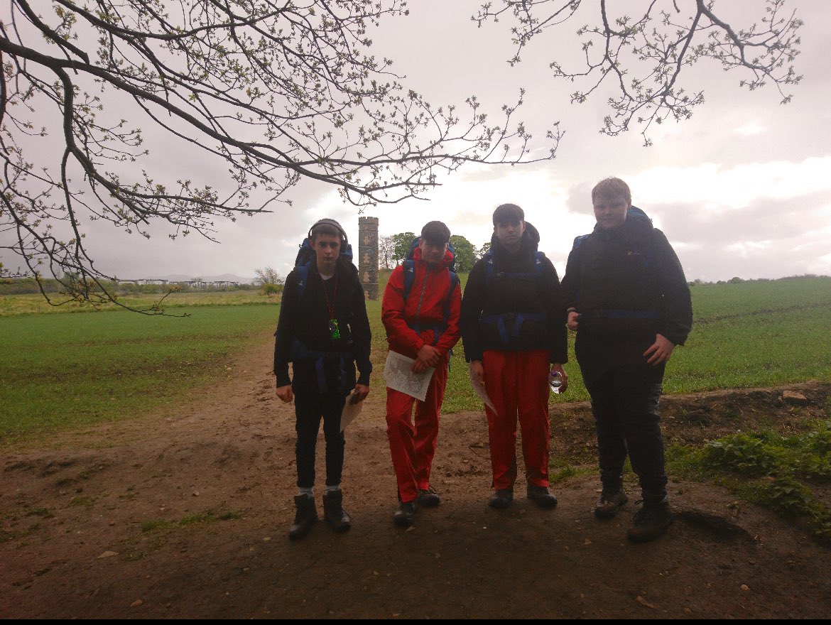 stahsdofe's tweet photo. Our Bronze group completed their practice walk this week! Brilliant effort considering the conditions. Well done to all who undertook the practice! Looking forward to the qualifier next week. Thank you to @fotaedin for supporting us. #IamDofE #DofEwithadifference https://t.co/rRNc06WXIq