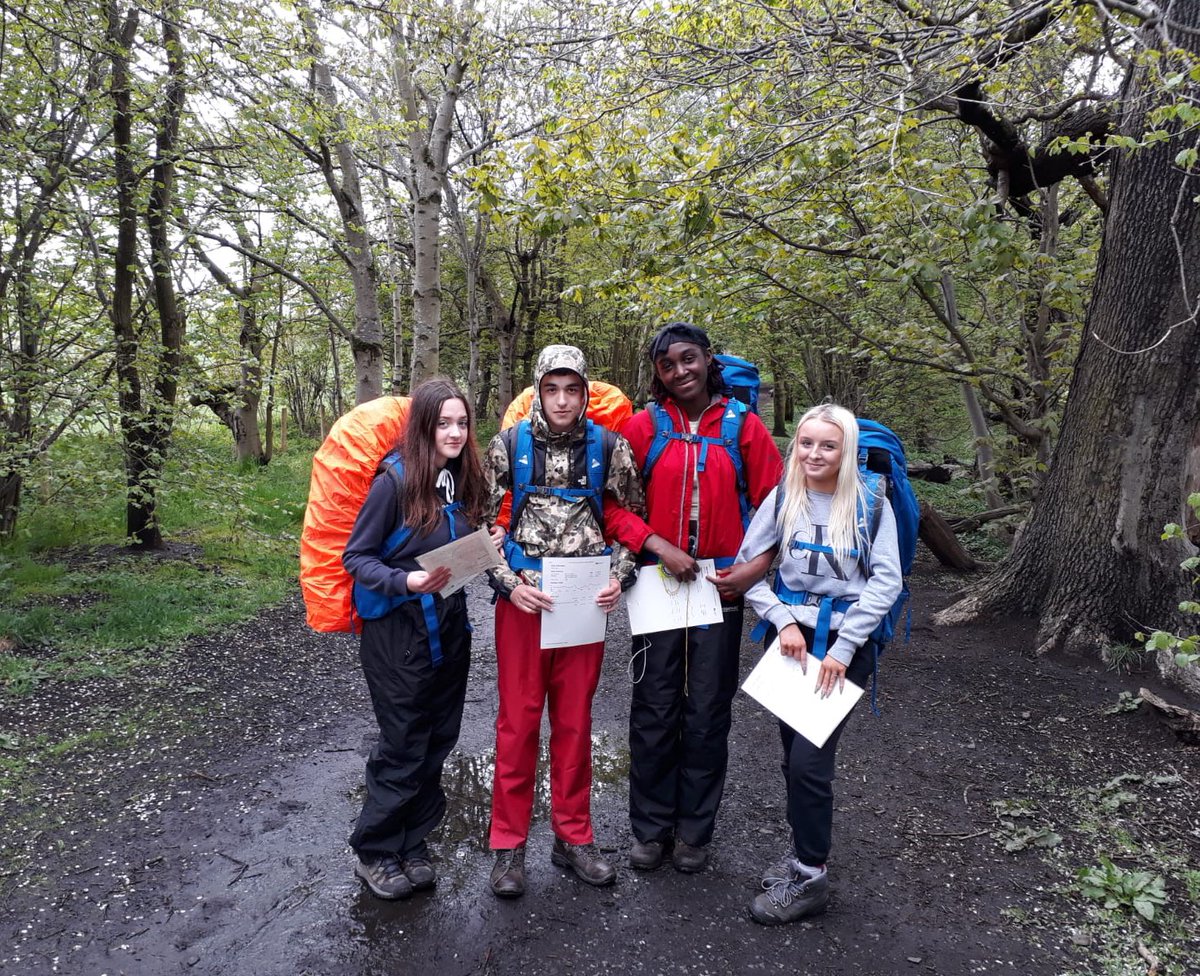 stahsdofe's tweet photo. Our Bronze group completed their practice walk this week! Brilliant effort considering the conditions. Well done to all who undertook the practice! Looking forward to the qualifier next week. Thank you to @fotaedin for supporting us. #IamDofE #DofEwithadifference https://t.co/rRNc06WXIq