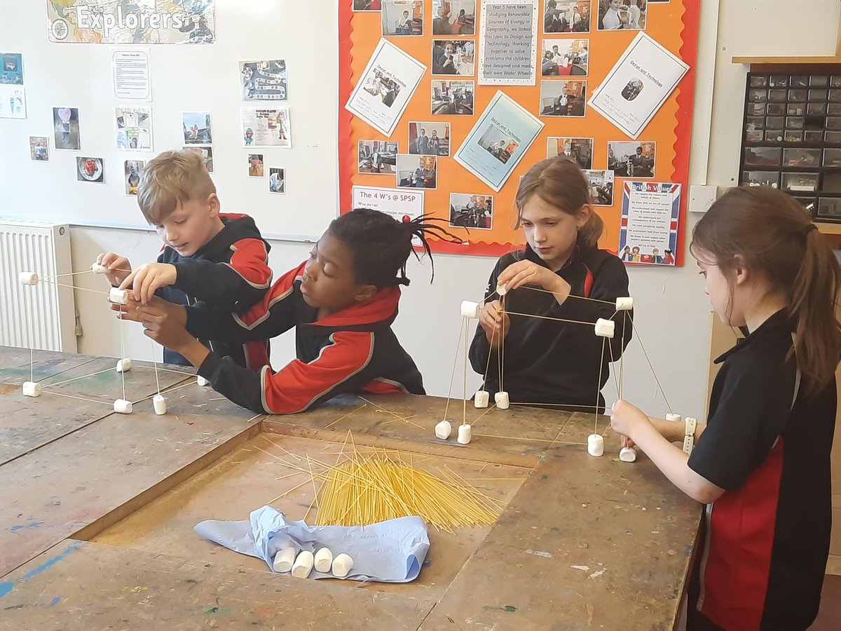 Our Team Building Club have been working together all term- building the tallest structures &amp;cosy dens in our woodland and finding ingenious ways to drop an egg without it smashing.Come &amp; see what makes us different 01246 278522 #independentthinking #teamSPSP #happyschool ❤️😃💡