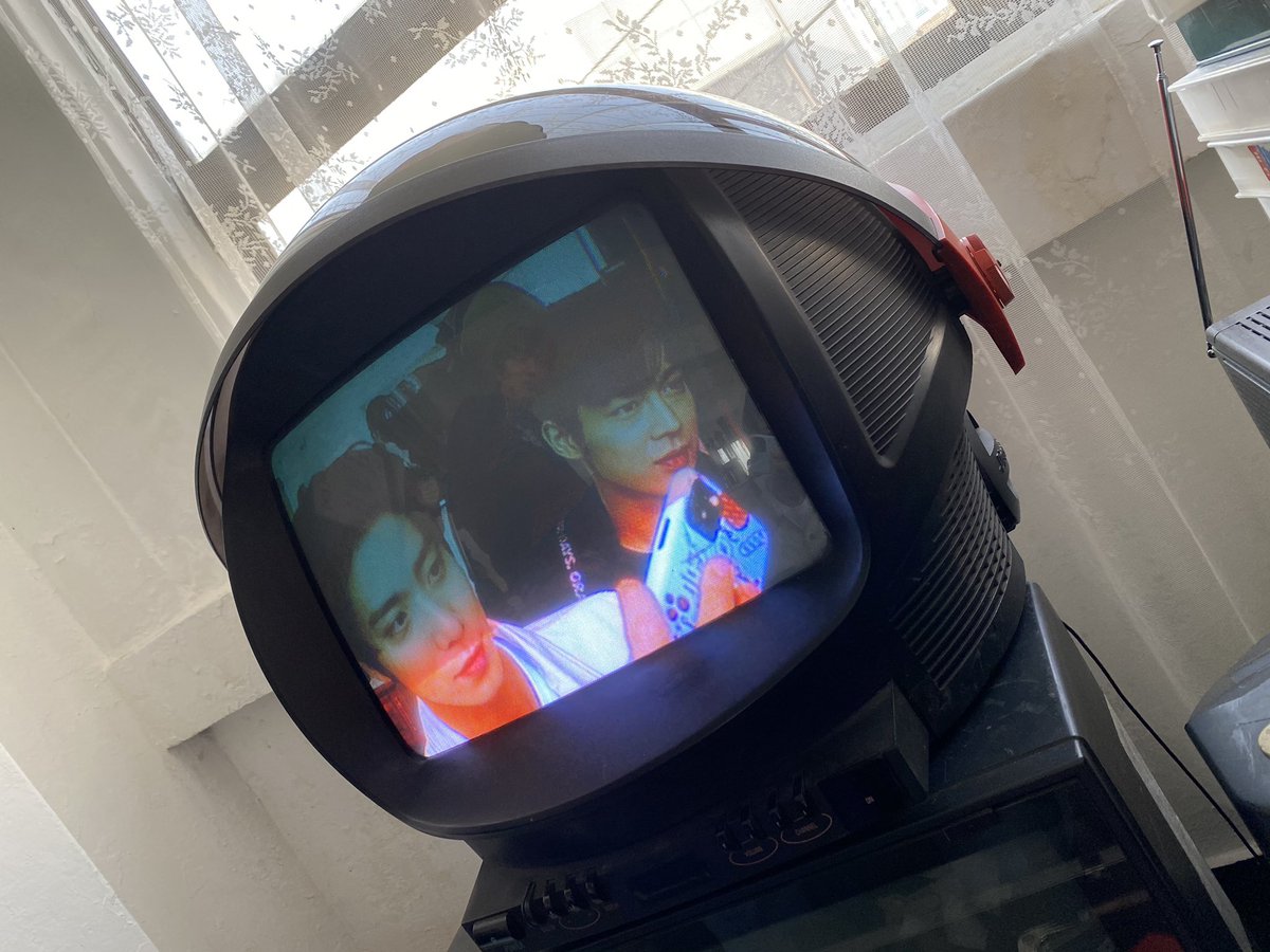 히꿈 tweet media