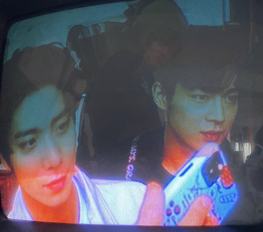 히꿈 tweet media