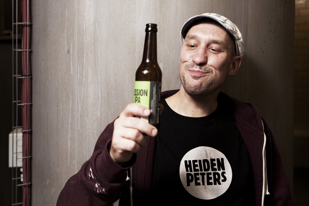 SESSION IPA IS BACK!
That`s what brewers like the most. Easy going beers that are tasting a lot!
Have a look at our berlin retailers or check out our webshop!

#berlin #germany #craftbeer #ipa #mosaic #lovesessionipa