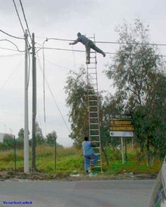 Magelec95's tweet photo. La sécurité est importante sur un chantier ! https://t.co/rq7bFmBaX2