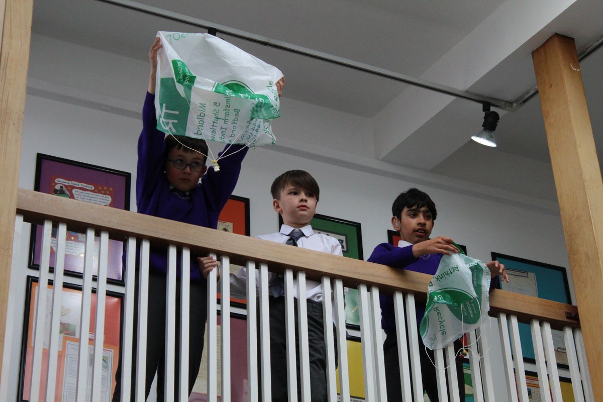 BansteadPrep's tweet photo. #Year5 have been investigating the effects of gravity and air resistance. They were trying to answer the question "How can we slow down falling objects?" and designed parachutes that were different sizes as well as made from various materials. #BPS_Science https://t.co/rY3CqZ9XRa