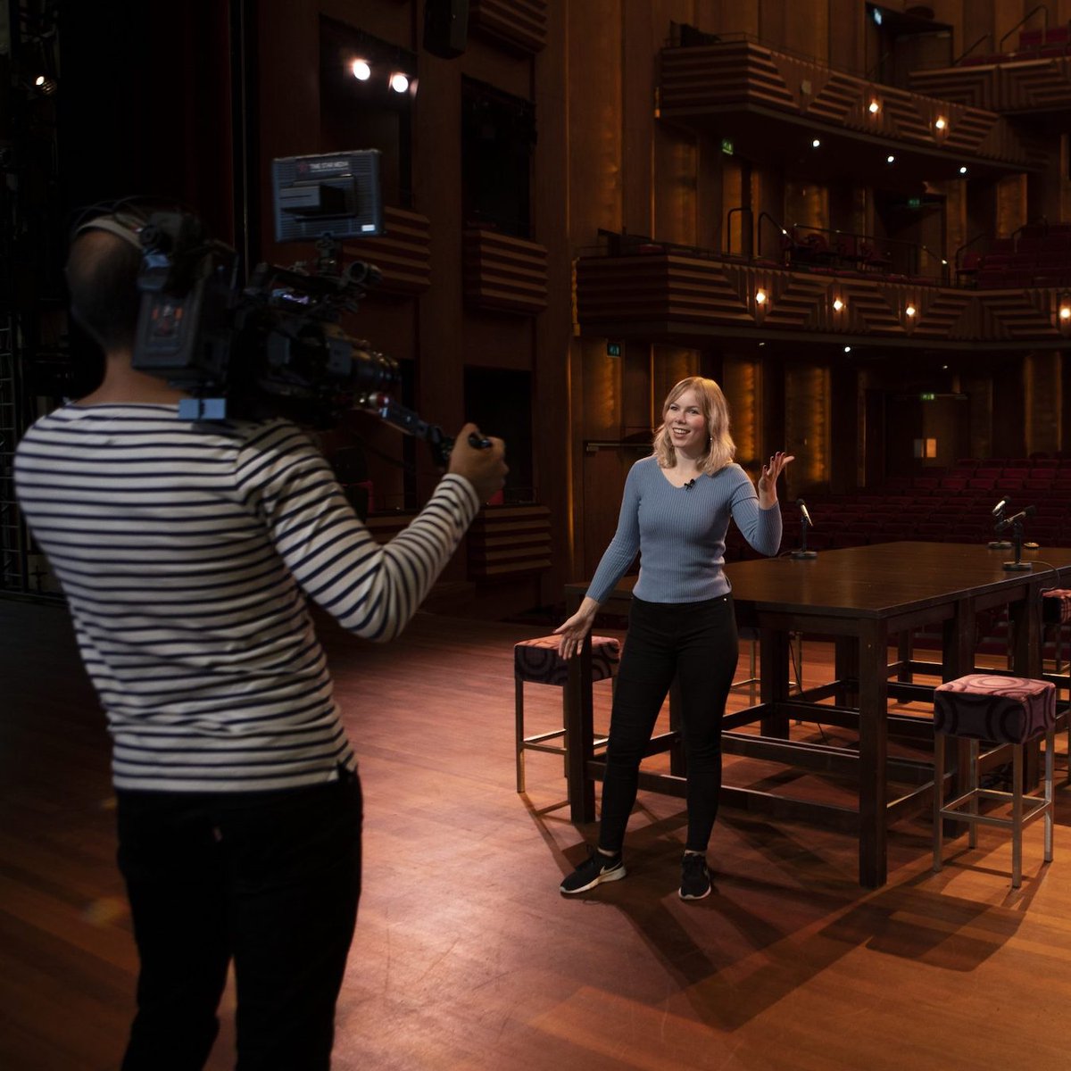 Je bevindt je in goed gezelschap 👋
Wij ondersteunen communicatieteams van bedrijven en organisaties bij het inzetten van video en animatie voor hun in- en externe communicatie. Daarnaast faciliteren wij online, hybride en live events. 

bit.ly/3v2Bpxq