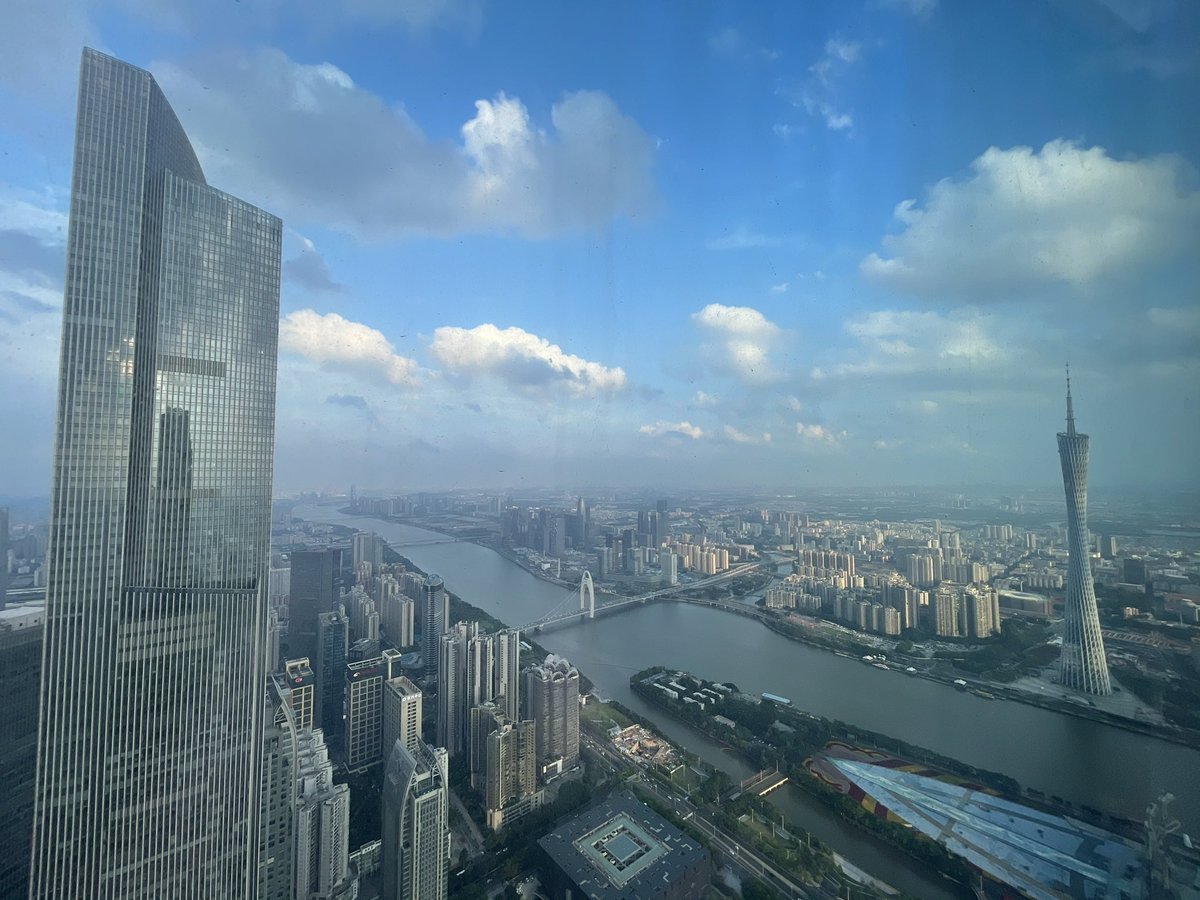 RexinTung's tweet photo. 蓝天白云☀️ https://t.co/wYELnybumT