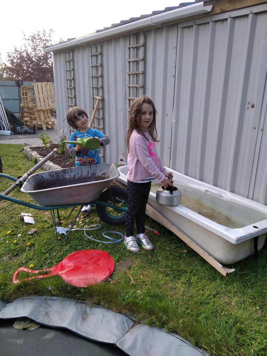 mollbennet's tweet photo. Simple way to #ConserveWater by W & D who use it around our garden (& of course to play with). A redundant bath that was being dumped now upcyclyed/repurposed & a repurposed kettle too for a watering can @greenschoolsire #GSCompetition @IrishWater You can do it too! https://t.co/tzJGvGLARg