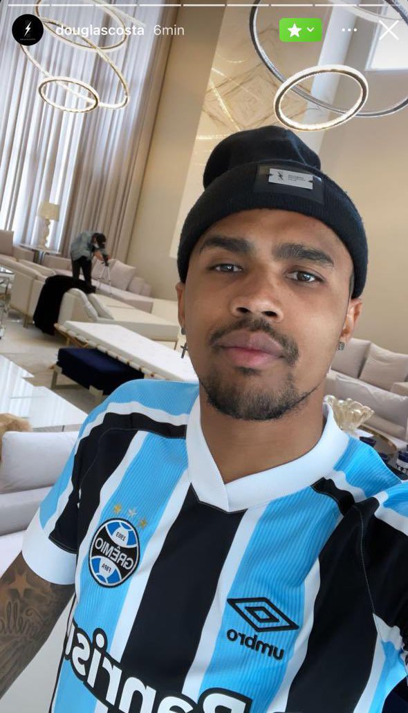 ELE ESTÁ DE VOLTA! ⚡🇪🇪

Douglas Costa é o novo reforço do Grêmio para a temporada 2021. 

A Juventus não dificultou a liberação e o acordo foi fechado em Turim, na Itália.

📸 Divulgação