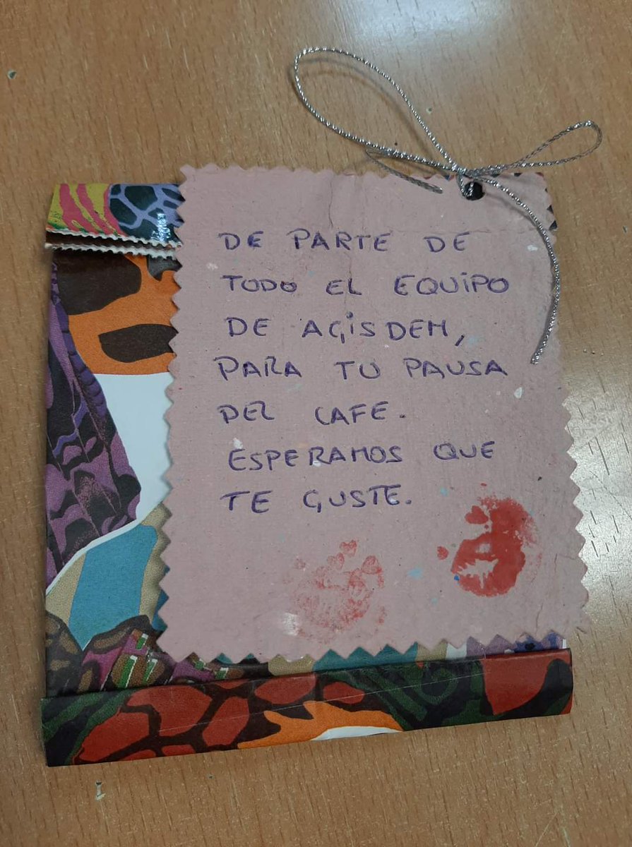 Somos muy #detallistas, cuidando de nuestro entorno más próximo. Por eso, atendimos la petición........
¿Quién será la #afortunada?
#regalo
#cuidandonuestroentorno 
#petición 
#CAI 
#discapacidad