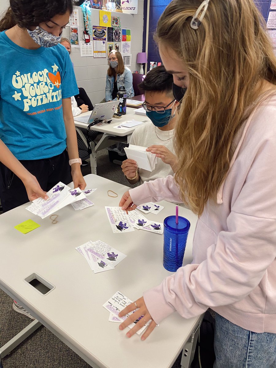 wildcatsenate's tweet photo. This week senate sent out senior shoutouts written by students and staff members. We love our seniors so much! 

Remember: once a wildcat, always a wildcat!💜💛 https://t.co/ZbOQn8b4Da