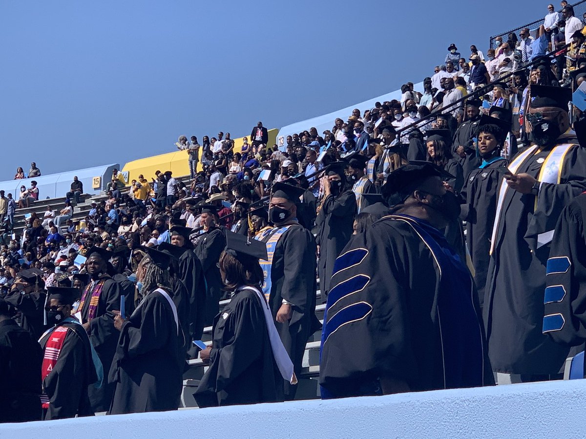 RaevenJack's tweet photo. #HappeningNow : It’s Graduation day on the bluff ! Congratulations to all Spring 2021 Jag graduates ✨💙 @SouthernU_BR https://t.co/MtGb5Ax4Ak