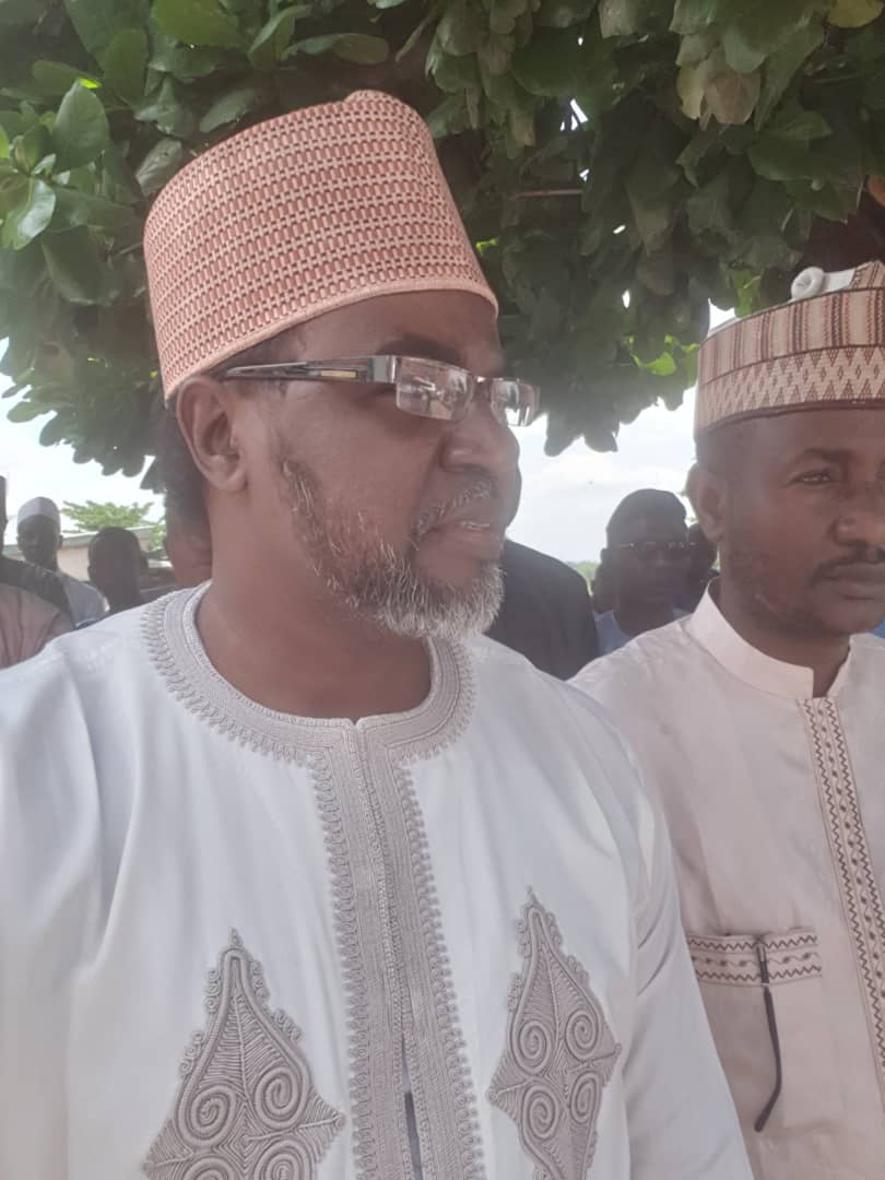 Juma@ mubarak dignitaries 

Wishing you all the best this day has to offer i and the incoming chairman of kaduna south local government inshallah 🙏