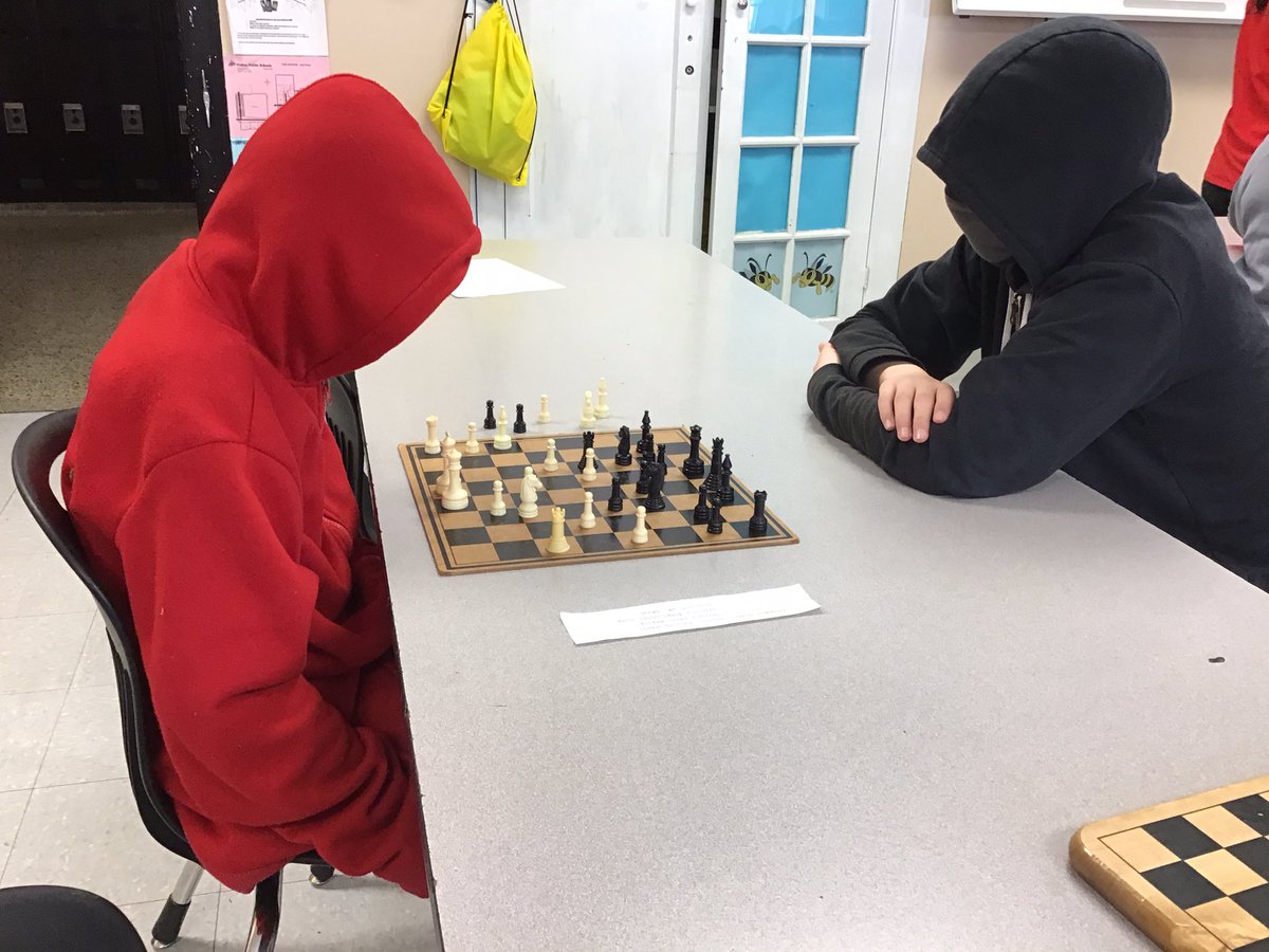 fms_tech's tweet image. Playing Chess for house day #fmsteach