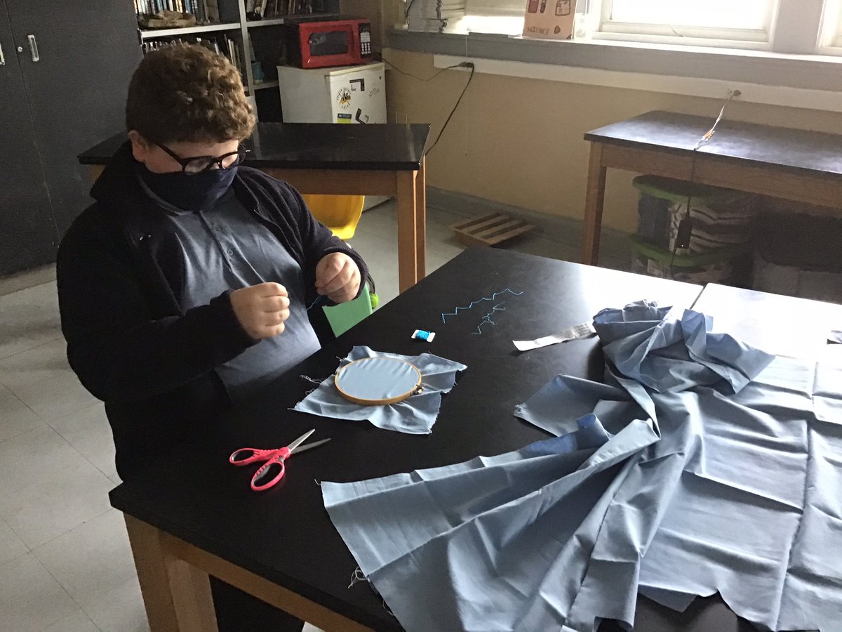 fms_tech's tweet image. #fmsteach #teentweet House day