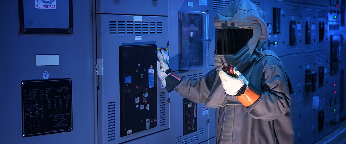 If you’re not already conducting routine arc flash studies, #ElectricalSafetyMonth is your sign that you need to. Learn how to complete an arc flash study so you can be confident having the right PPE and procedures in place. #WESCOAnixter
wescodi.st/3tDnuwC