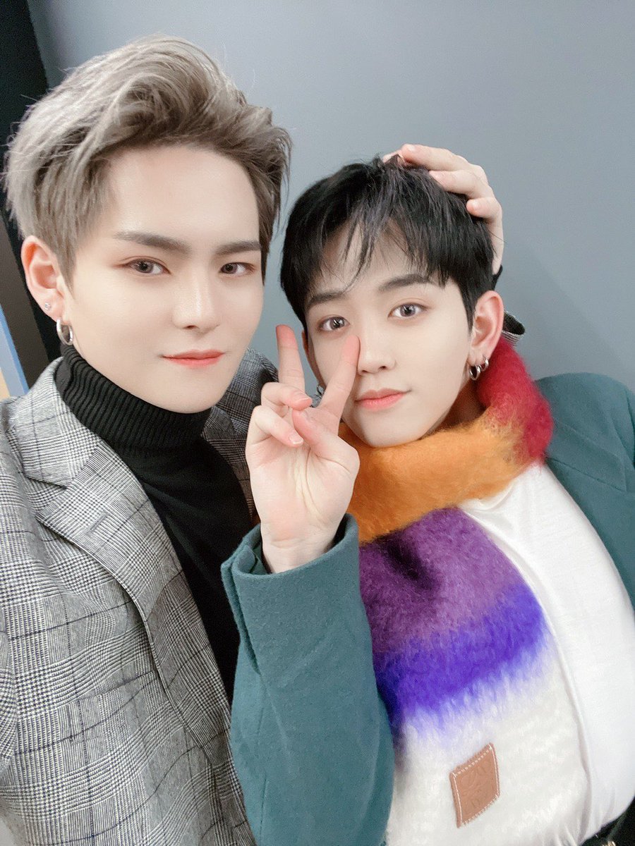 happy birthday to our amazing rapper composer ace, yoshi! love u always #아기호랑이_요시노리_생일축하해
#まだ見ぬ世界へヨシくんと
#BeautifulYoshiDay
<a href="/treasuremembers/">TREASURE</a>