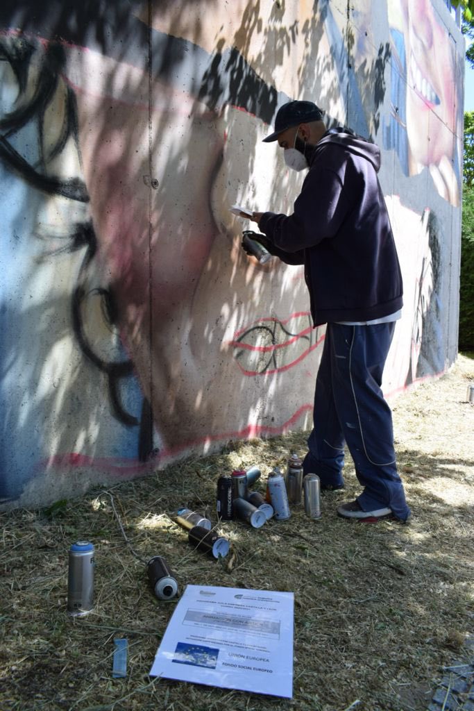 ASCyT_Rojas's tweet photo. El proyecto Animación con Arte II, cofinanciado por el FSE, llega a su fin, nos visita la concejala de participación social y voluntariado, Dª. Almudena Parres. 
Gracias a todas las entidades del barrio por un proceso de aprendizaje tan enriquecedor.
@rojas #FSE_AulaEmpresaCyL https://t.co/S2YGUykve3