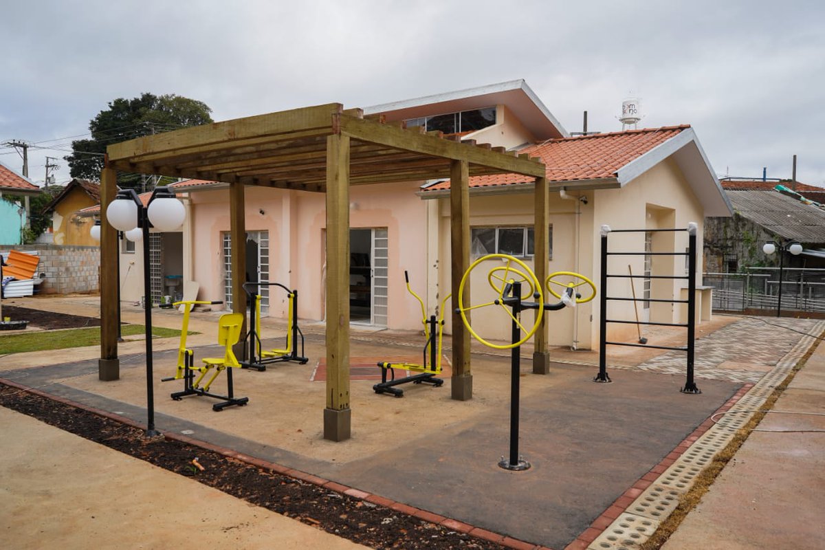 habitacaosp's tweet photo. 🧓🏠 Programa Vida Longa em #SãoRoque!
🏗#HabitaçãoSP promove visita às obras do #ProgramaVidaLonga no município da região administrativa de Sorocaba.
🏠Os imóveis serão entregues com infraestrutura completa, incluindo mobília. https://t.co/BZj8Z6qE25