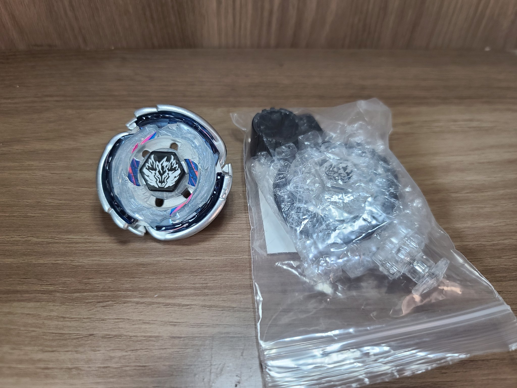 メタルファイトベイブレード(ファントムオリオンB:D スケルトンVer.)