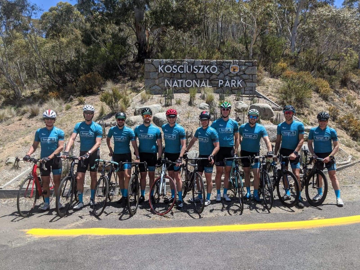 jmxgroves's tweet photo. I feel lucky to have caught up with some old @ForgeAdvisory team mates earlier this week. Looking forward to getting back on the bike soon | @rapha #ridebmc @HartleyLifecare https://t.co/BDGVZkKkug