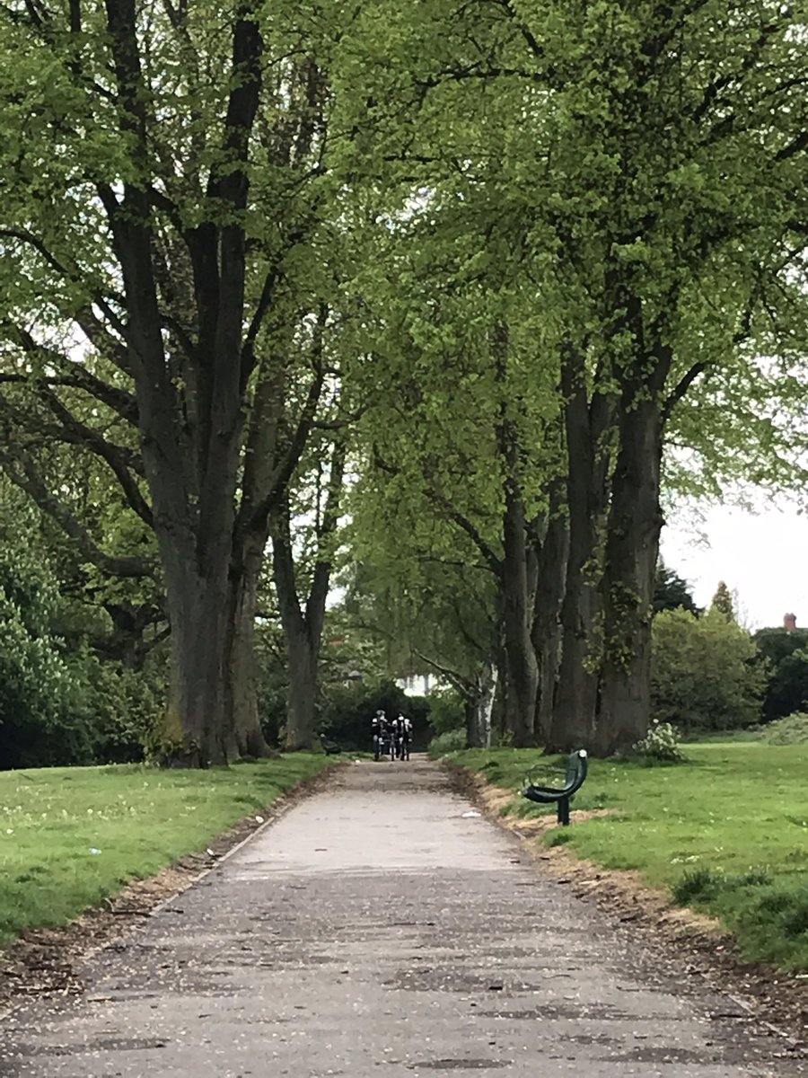 ParkrideMM's tweet photo. Cycling sessions for Carers over 50 every week In Yardley! Today we’re in Fox Hollies Park! Know a carer that may want to get pedals moving? Bikes to suit everyone, please get in touch! #Carers #BirminghamCarers #Yardley #Cycling #InclusiveCycling https://t.co/ZxueSDCNZU