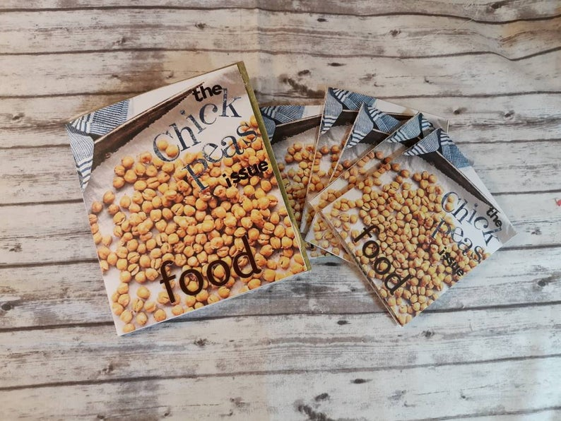 QuiltingMidwife's tweet photo. Food 'zine! The ChickPea Issue. Issue 1. A #zine about Chick Peas. #tinymagazine #art #foodart #zines #foodjournal #etsyart #etsy #etsyfinds https://t.co/NWnAP75ypw https://t.co/t2OpqXwAYs