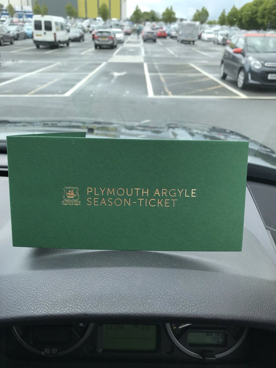 Greeeen Arrrrrmy ! Renewed ticket, hope there’s a COVID free season ahead.🤞