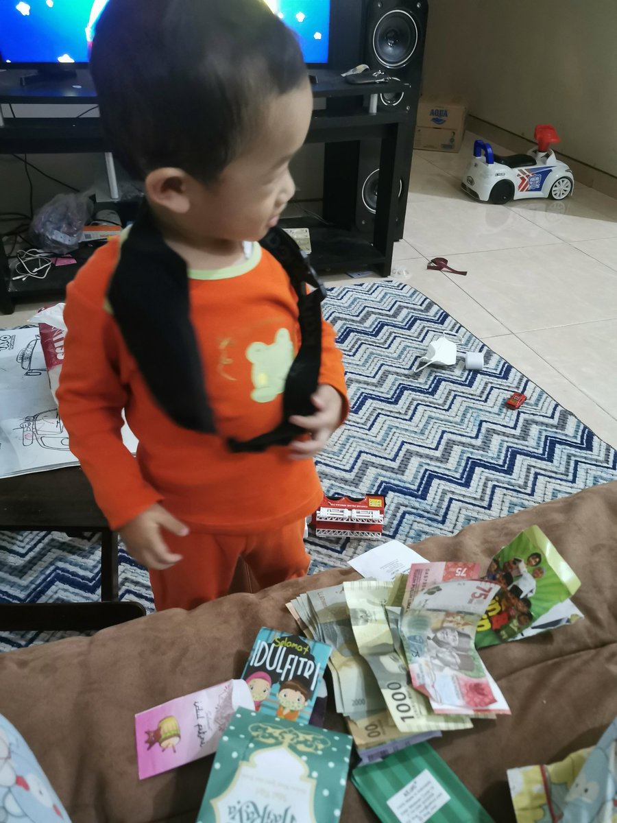 Pemburu amplop lebaran yg kurang handal 😂