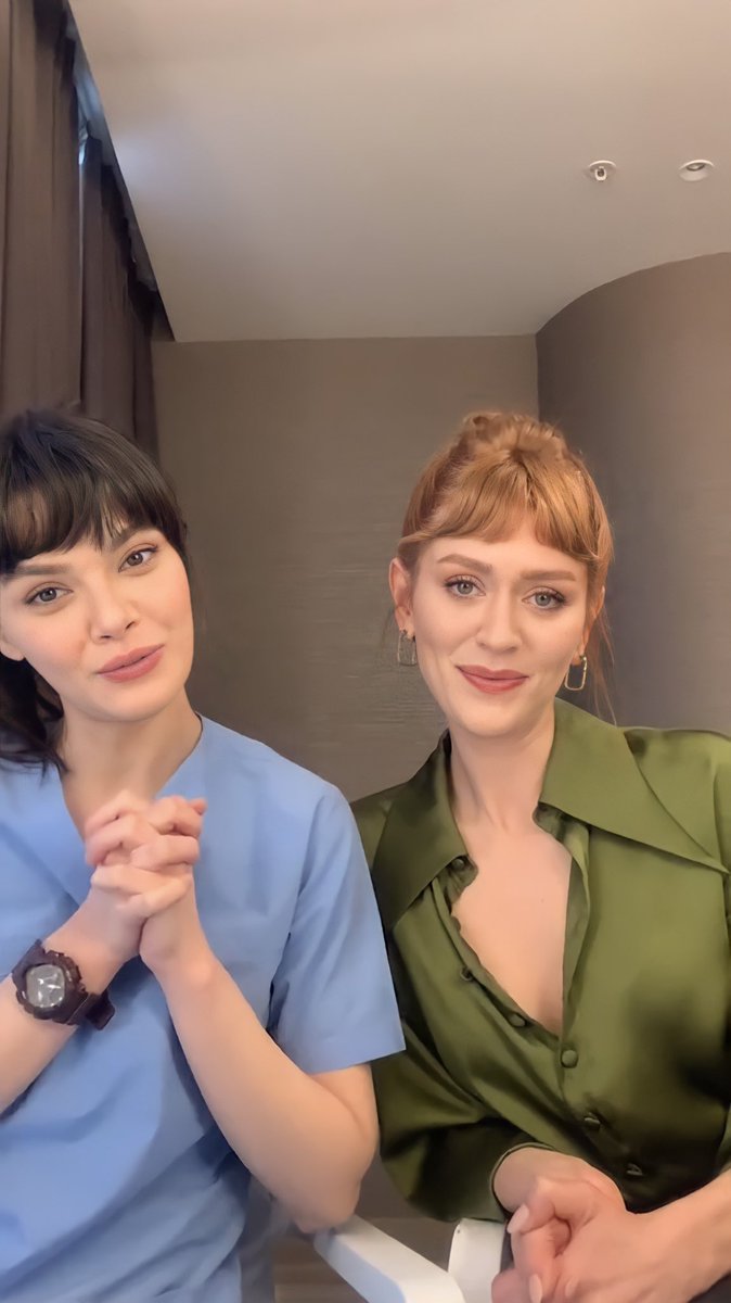 En son Şefkat’dan istediğimi biliyor musunuz? Son kez Hazal’la Sinem canlı yayın yapsın. Şefkat gör bunu <a href="/mfyapimtv/">MF YAPIM</a> <a href="/sefkatpeker/">Şefkat</a> 🙏🏽❤️