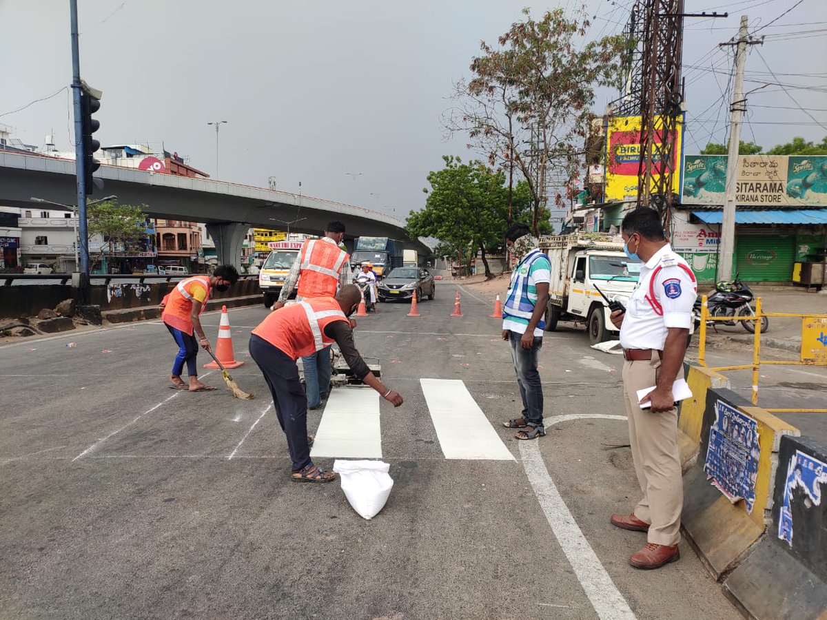 CRMP Charminar Zone (@crmpcharminar) on Twitter photo Sir
Zebra marking work is in progress <a href="/Aramghar/">Akash kumar</a> Junction
Rajendranagar Circle
Charminar Zone Sir
Zebra marking work is in progress <a href="/Aramghar/">Akash kumar</a> Junction
Rajendranagar Circle
Charminar Zone