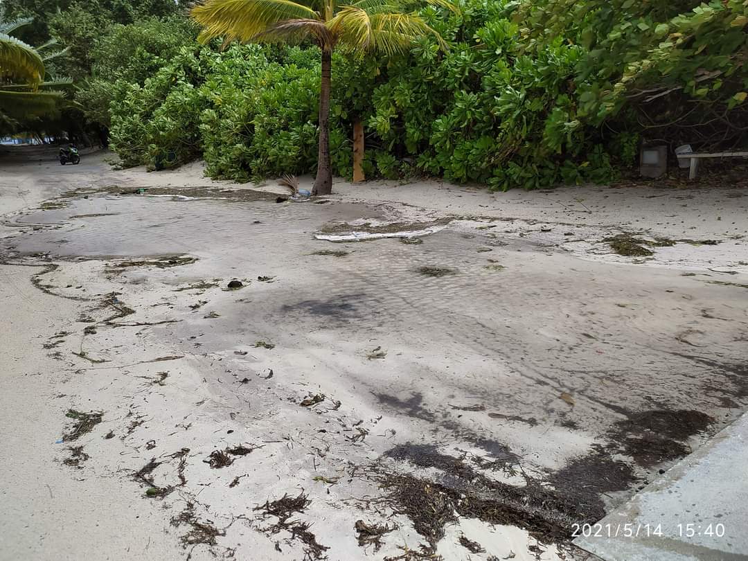 MolhadhoCouncil's tweet photo. Mihaaru kuramundhaa vissaaraagai HA. Molhadhoo ah bodethi gehlunthah libemun ebadhey https://t.co/oXBZQLPmNv