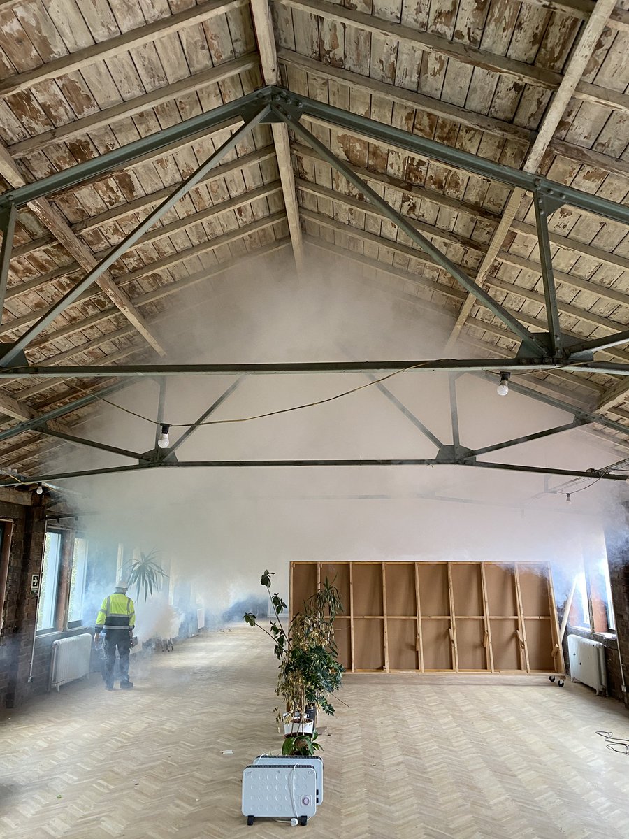 A wee research/QA airtightness strategy test halfway through our 1920s external retrofit for <a href="/AgileCity_/">Agile City CIC</a> we/ <a href="/thermalimageguy/">thermalimageguy</a> filled the main space with theatre smoke and fans up to 50Pa to push it out the building fabric. Literally took hours to clear! 😂🥳🍾#Passivhaus
