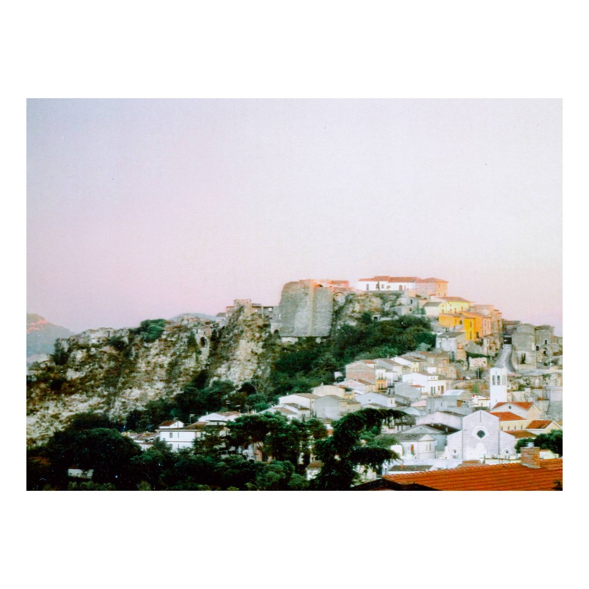 thecaseyoz's tweet photo. Calitri 2
.
.
.
.
.
#world #travel #travelphotography #travelblogger #travelgram #camperlife  #traveltheworld #photographer #sundayfunday #film #instadaily #portra400 #friends #ootd #beauty #night #film #35mm #blackandwhite #bwphoto #calitri #italy #landscape https://t.co/Kn3M0V0IAB