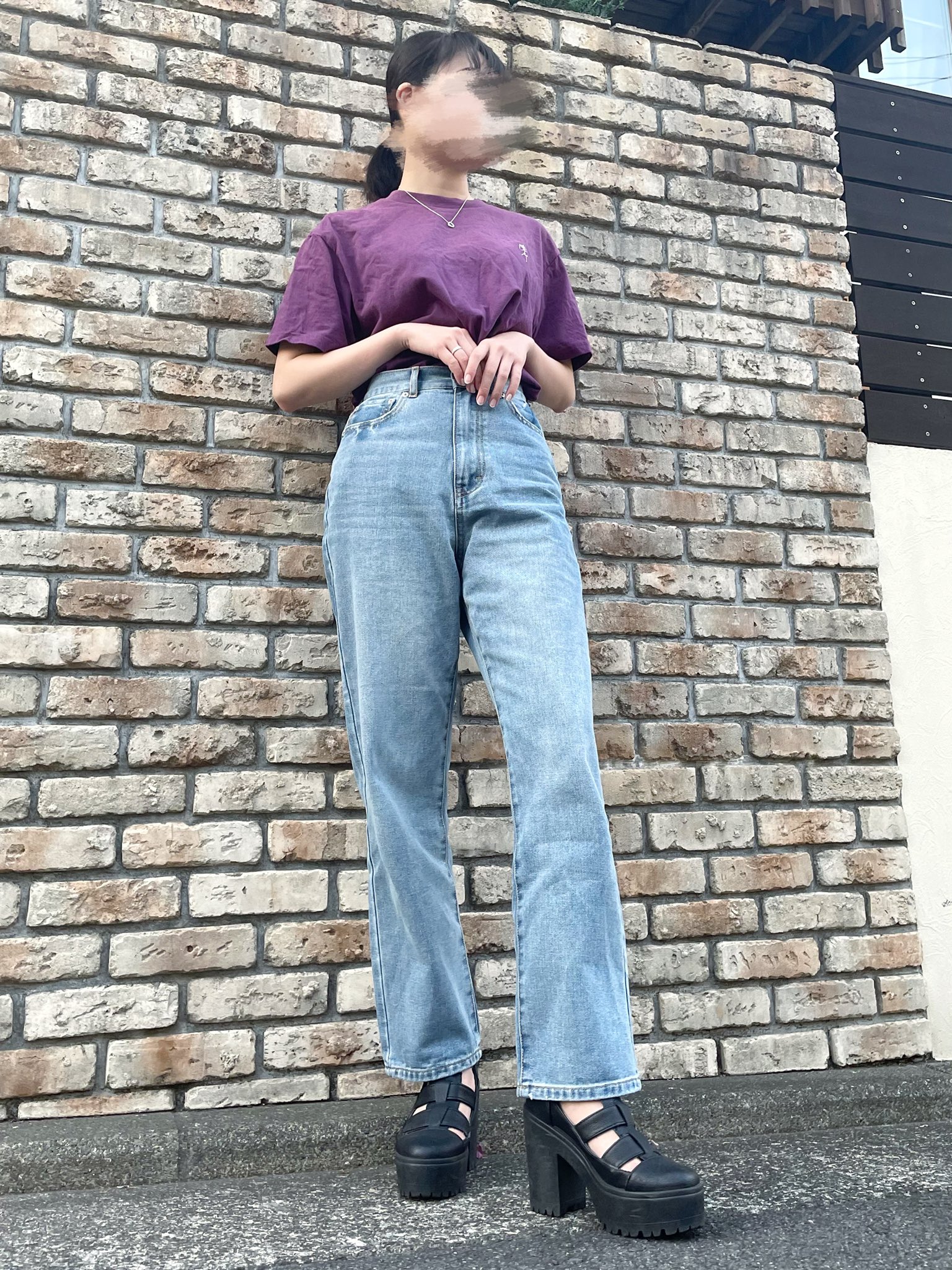 𝘚𝘢𝘳𝘢𝘳𝘢 Grl ハイウエストストレートデニムパンツ 体の半分が脚になれる最強ストレートデニム を見つけてしまいました 腰周りが細いのに おしりと太ももが大きく見えてなんか違う という骨格ウェーブさんが大優勝出来るデニムです 色も絶妙で