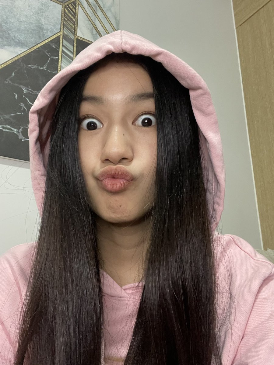 kaori_oinuma's tweet photo. it was a longggggg day!!! thank you to everyone na nagpa TP pa simula kaninang umaga, and sa lahat ng nag join sa kumu and nag send VGs! maraming maraming salamat sa inyo! Eat your dinner na 😊 https://t.co/Zcz0qpZXtT