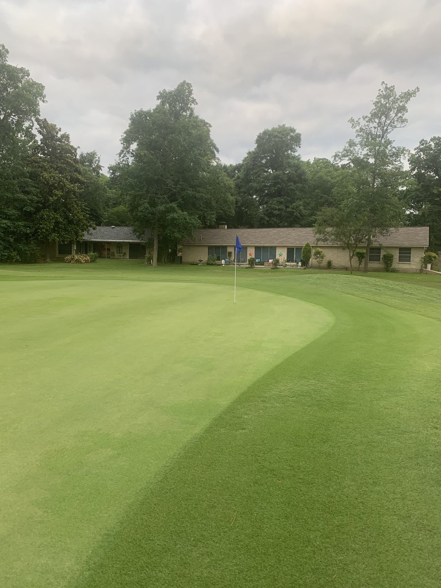 kclgill55's tweet photo. Told my setup guy to not put cup in same area all the time. He listened!! #sundaypin #3fromright #panoramagc https://t.co/YKMSGwnK20